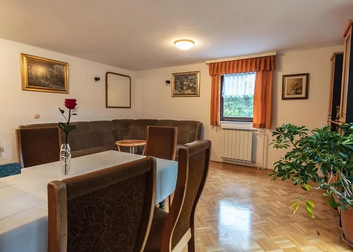 Satya شقة دوبرنا